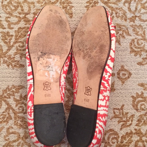 Talbots flats 6 1/2 with bow - Picture 6 of 7